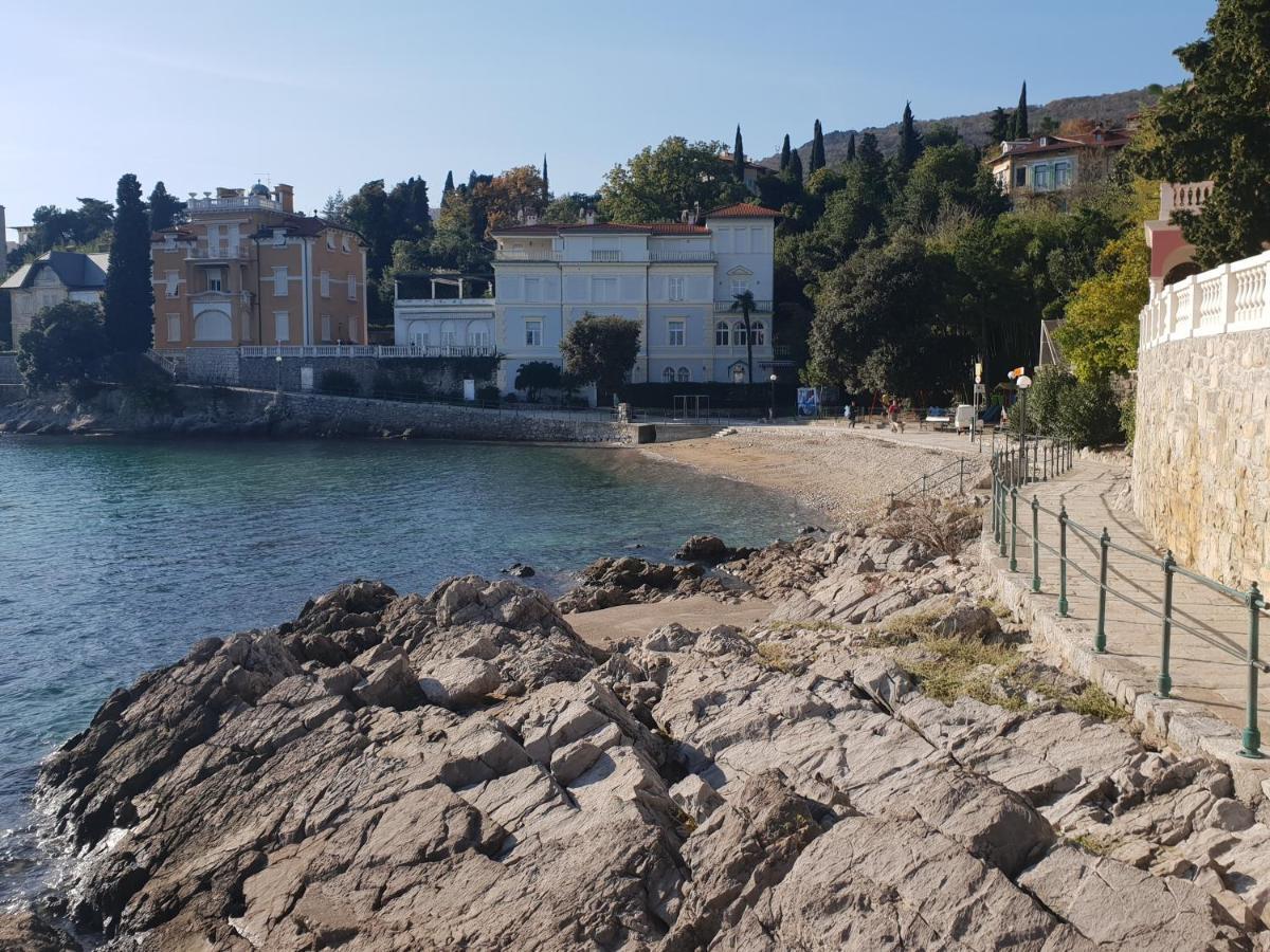 Villa Arentz Residence - Front Sea Apartments Opatija Luaran gambar